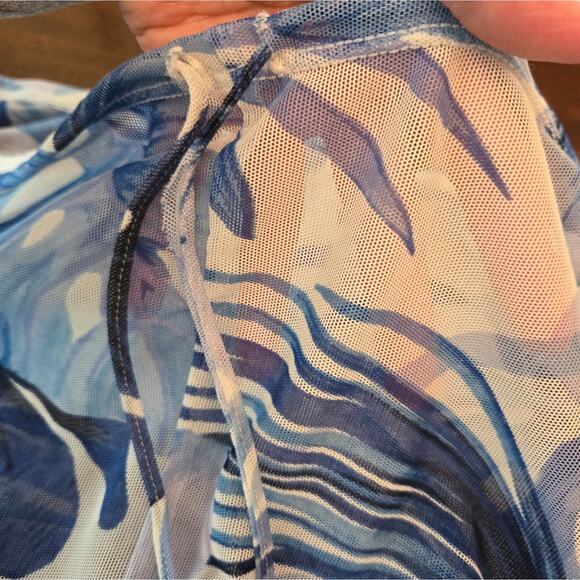 La Blanca Women's Tropical Swimsuit Coverup Crop Pants White Blue Size L - Picture 3 of 8